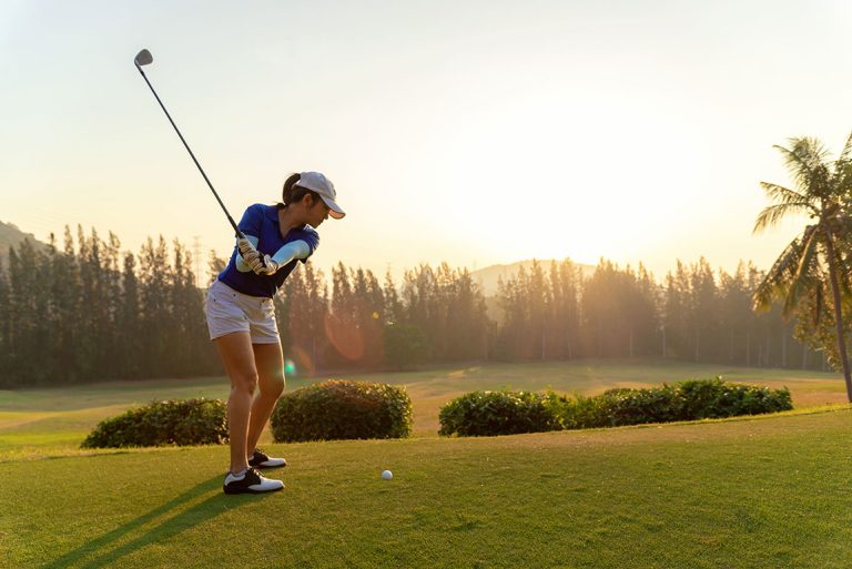 golf-playing